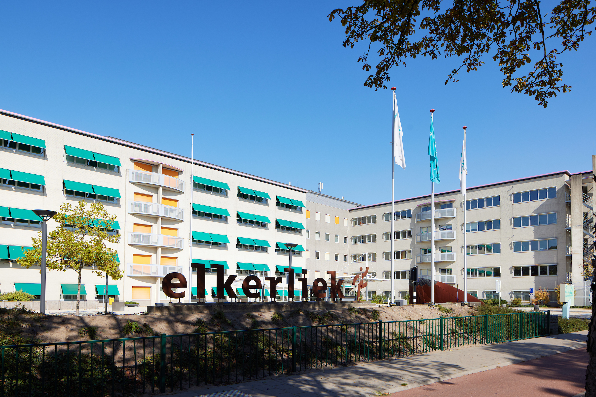 Elkerliek ziekenhuis bespaart tijd en verhoogt betrouwbaarheid met digitalisering via RmoniWeb